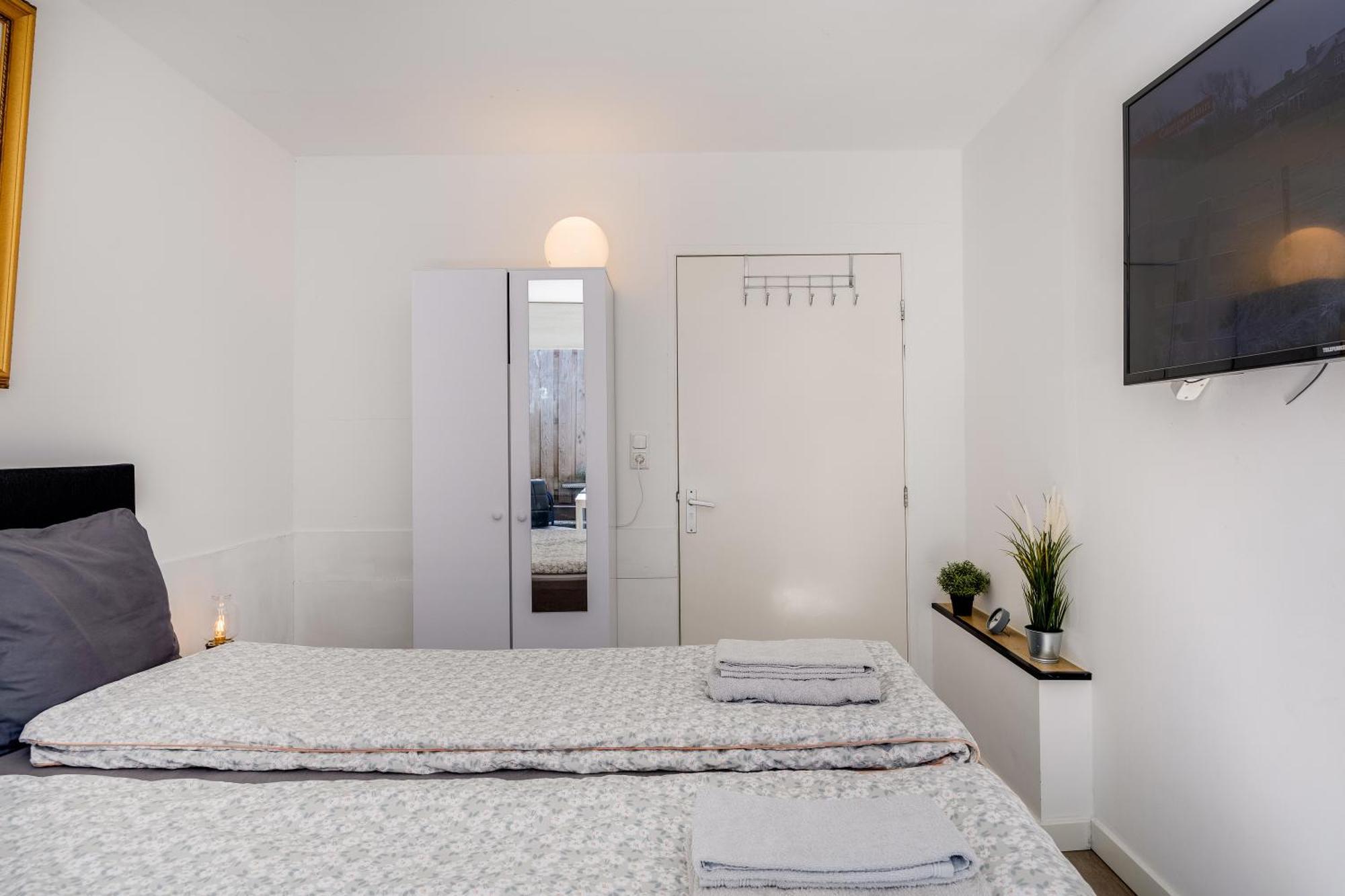 Luxe Wellness Apartment Apeldoorn With Jacuzzi And Sauna Екстериор снимка